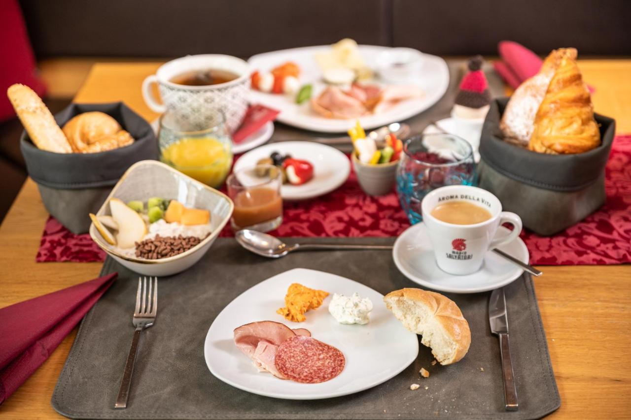 Der Winklhof Hotel Saalfelden Bagian luar foto